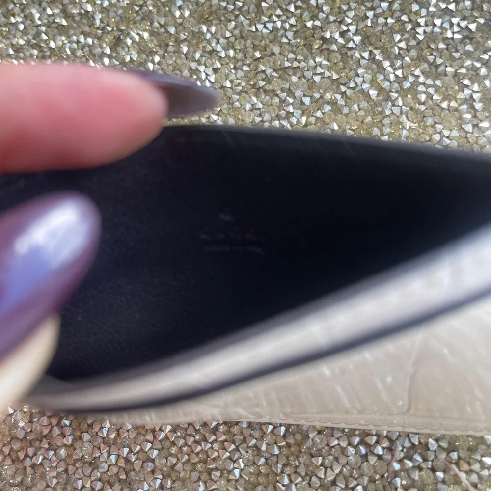 Authentic Gucci Croc card holder - Picture 3 of 4